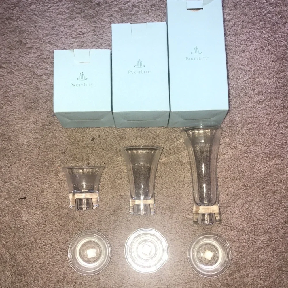 PartyLite clarity etched glass taper/tea light candle holders set of 3 NIB - Picture 3 of 11